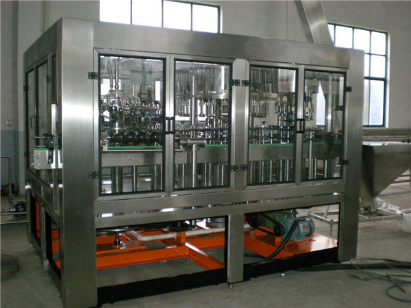 Aŭtomata glata akvo-pleniga maŝino