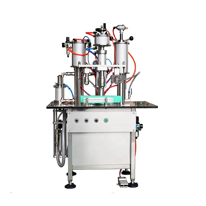 Malmultekosta Aŭtosplorilo Povas Plenigi Maŝinon