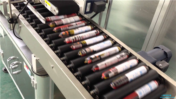 Aŭtomata Saliko Labelmaŝino Kun Manĝilo